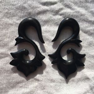 Gorgeous 0g plugs!